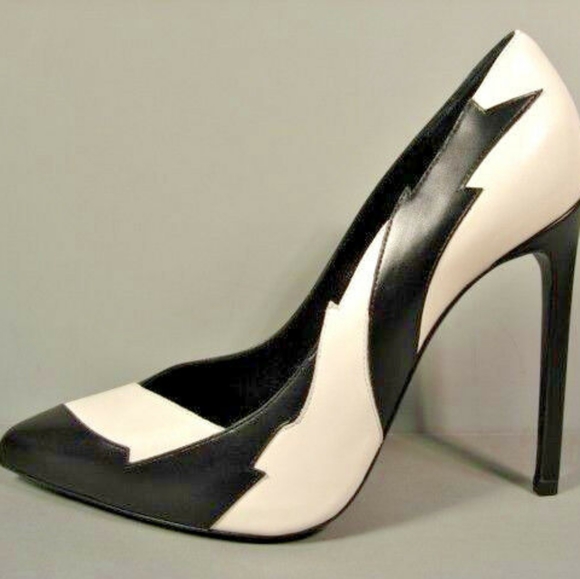 Yves Saint Laurent Shoes - Saint Laurent black/white Paris  Flash Pump